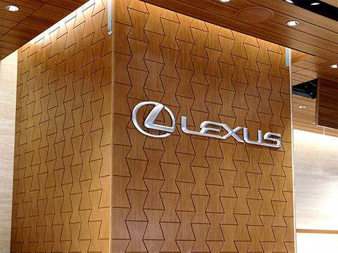 LEXUS MEETS...2